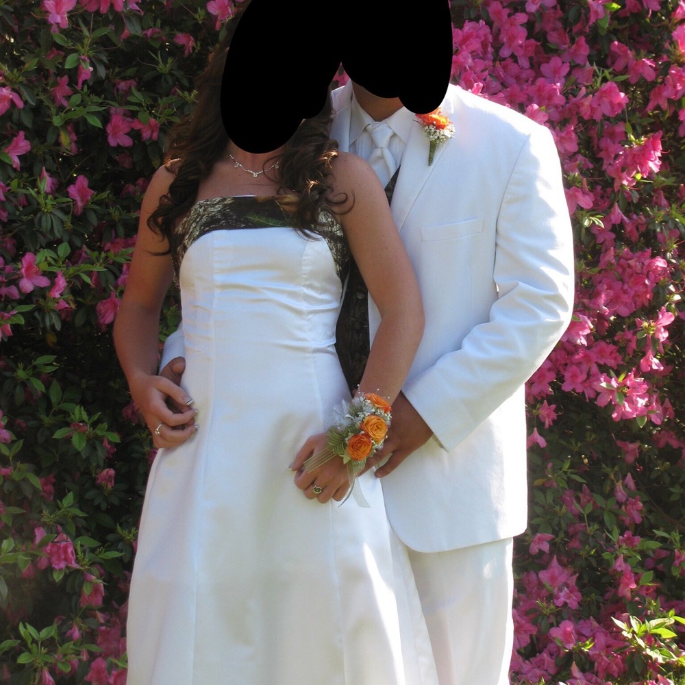 Prom Dress - Picture 3 of 6